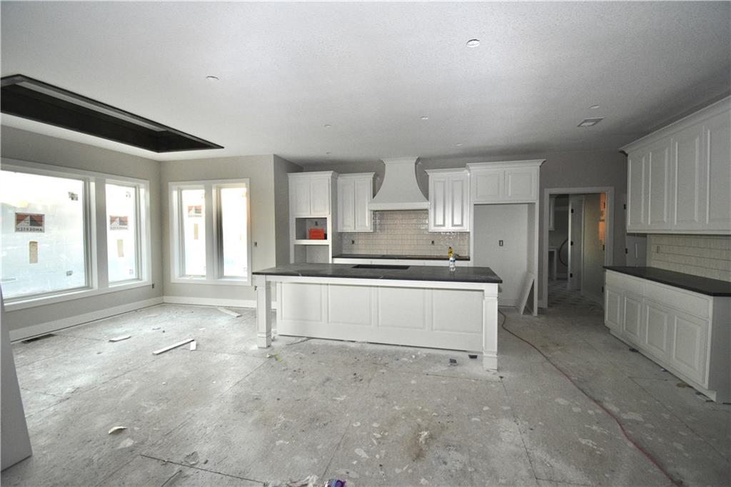 8325 NE 76th Terrace