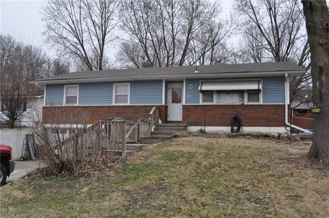 6007 Savannah Road, St Joseph, MO 64505 - #: 2605080