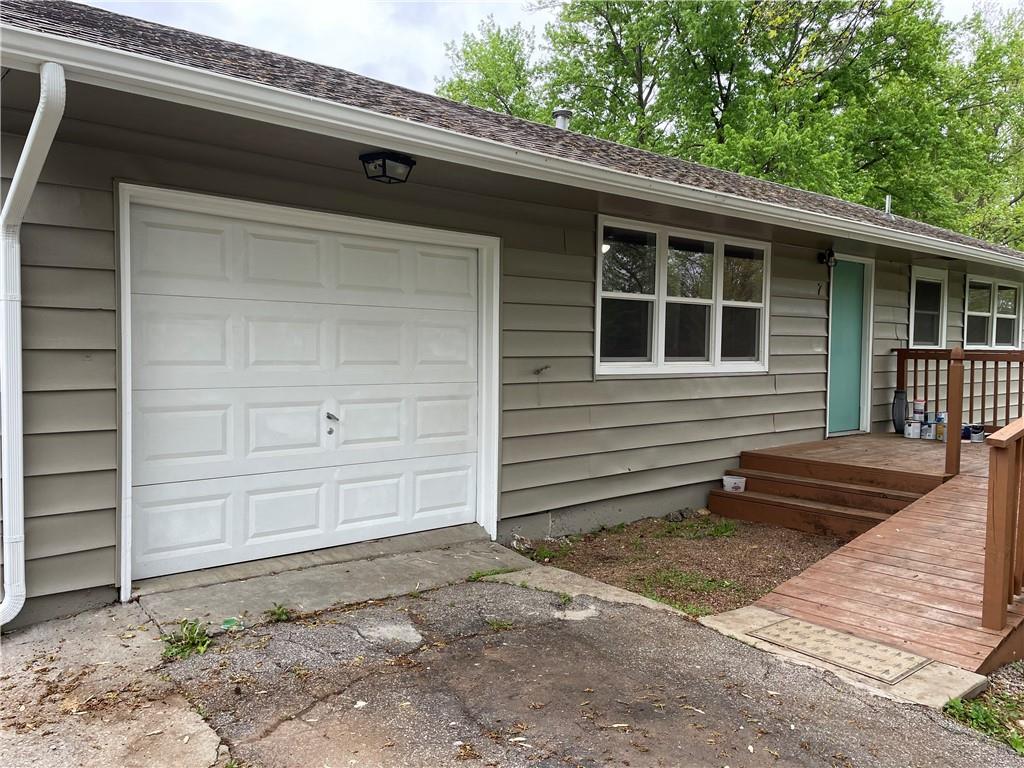 7 S 71st Terrace