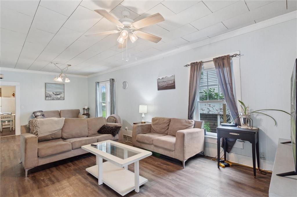 211 S 4th Street