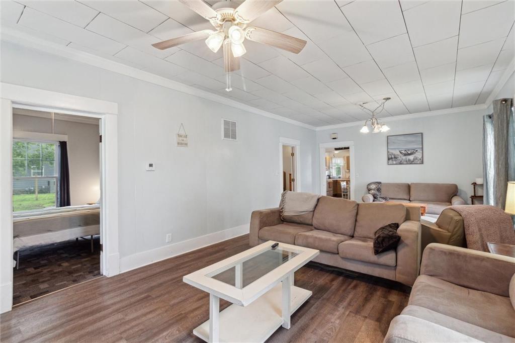 211 S 4th Street