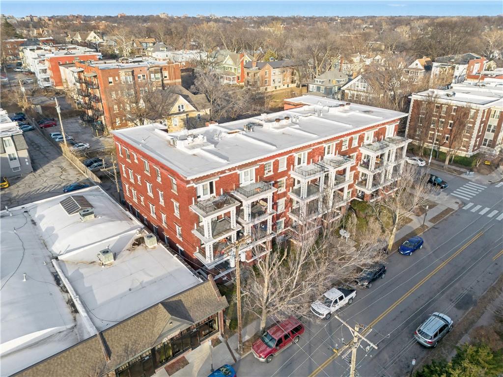 112-120 E 43rd Street