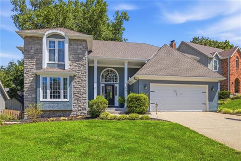 Photo of 9646 W 116th Circle, Overland Park, KS 66210 (MLS # 2629789)