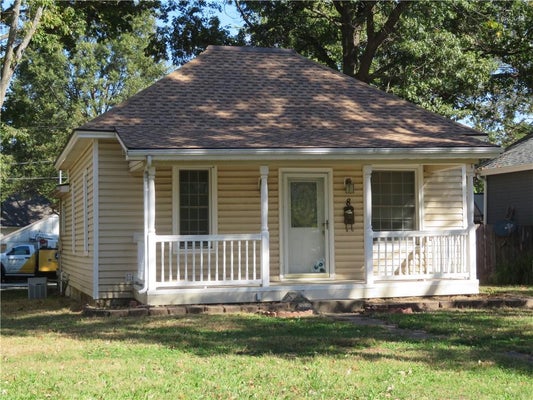 8 E OSAGE ST, PAOLA, KS 66071 - Image 7cce7427a5fe9d8aca2c1fc7f8a196fe/872586309