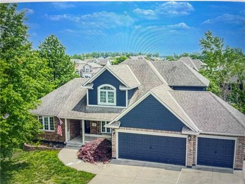1301 NW Cottonwood Drive, Grain Valley, MO 64029 - #: 2525283