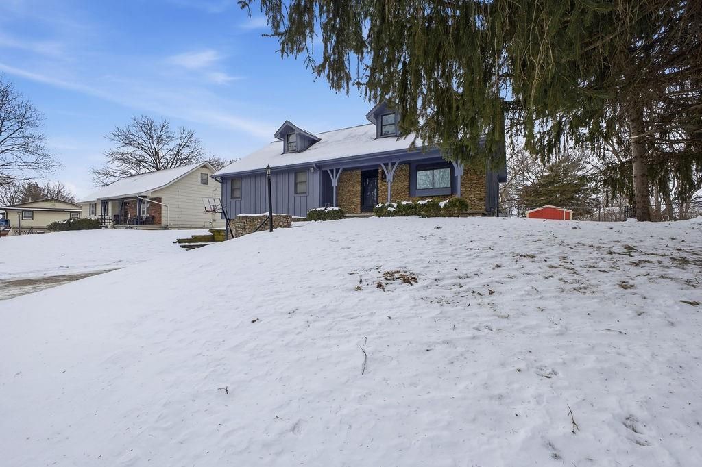 Photo of 4724 Arrowhead Drive, St Joseph, MO 64506 (MLS # 2598078)