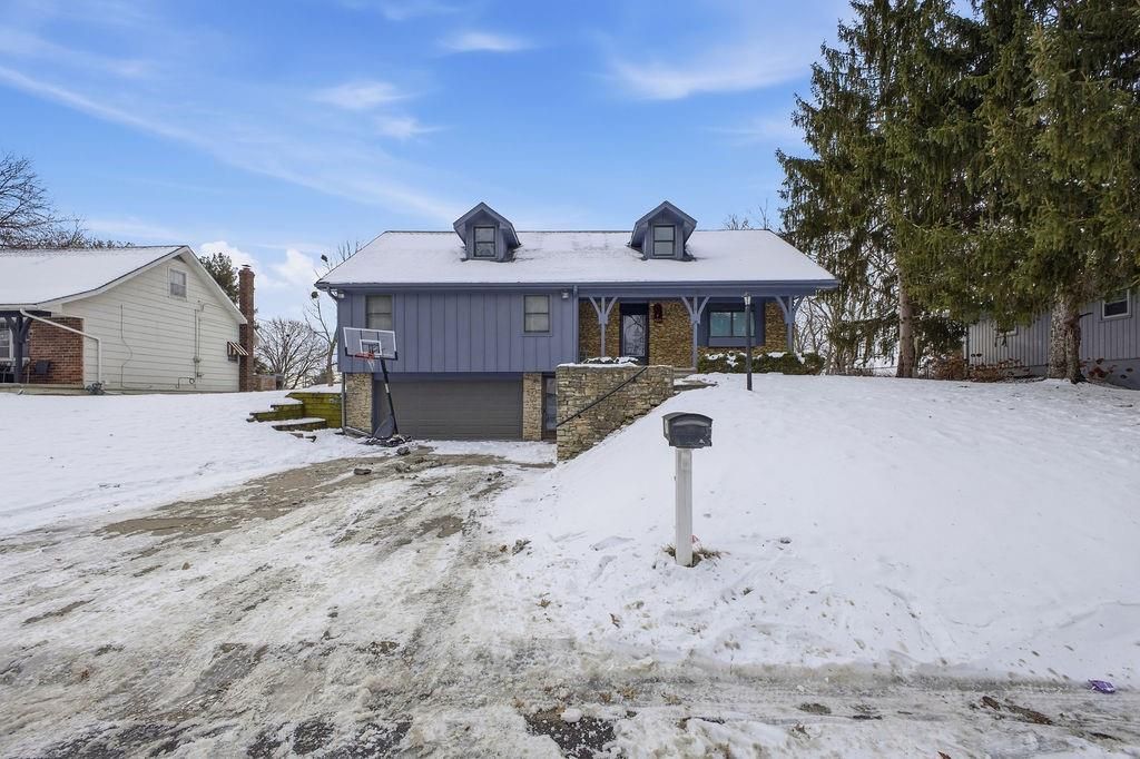 Photo of 4724 Arrowhead Drive, St Joseph, MO 64506 (MLS # 2598078)