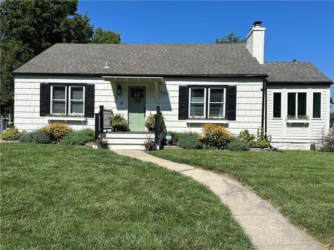 7300 Tracy Avenue Kansas City MO 64131