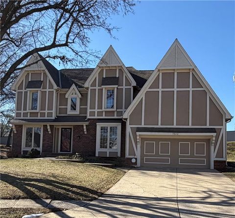 7640 N Lucerne Court Kansas City MO 64151