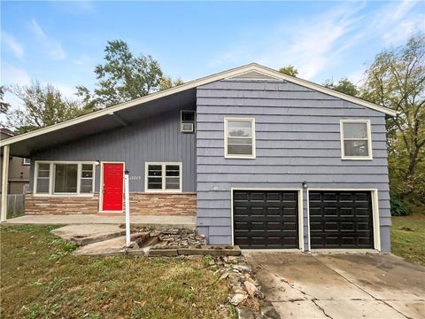 13205 Byars Road, Grandview, MO 64030 - #: 2584349