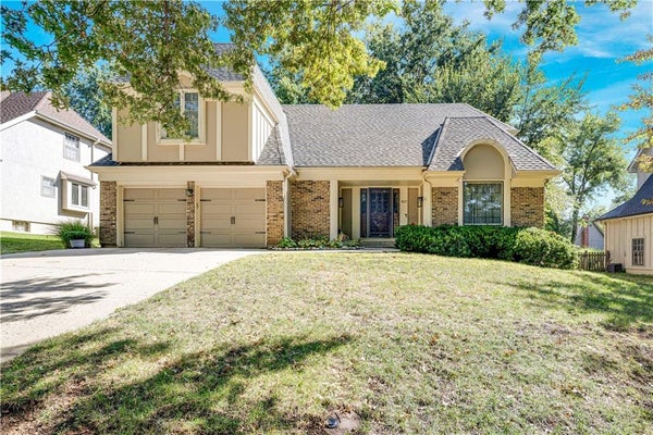 8017 W 115TH TER, OVERLAND PARK, KS 66210 - Image 7d2668bdbf95576dbe6145f2b9cb3c4d/947245895