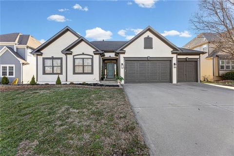 8901 N St Clair Avenue, Kansas City, MO 64154 - #: 2606962