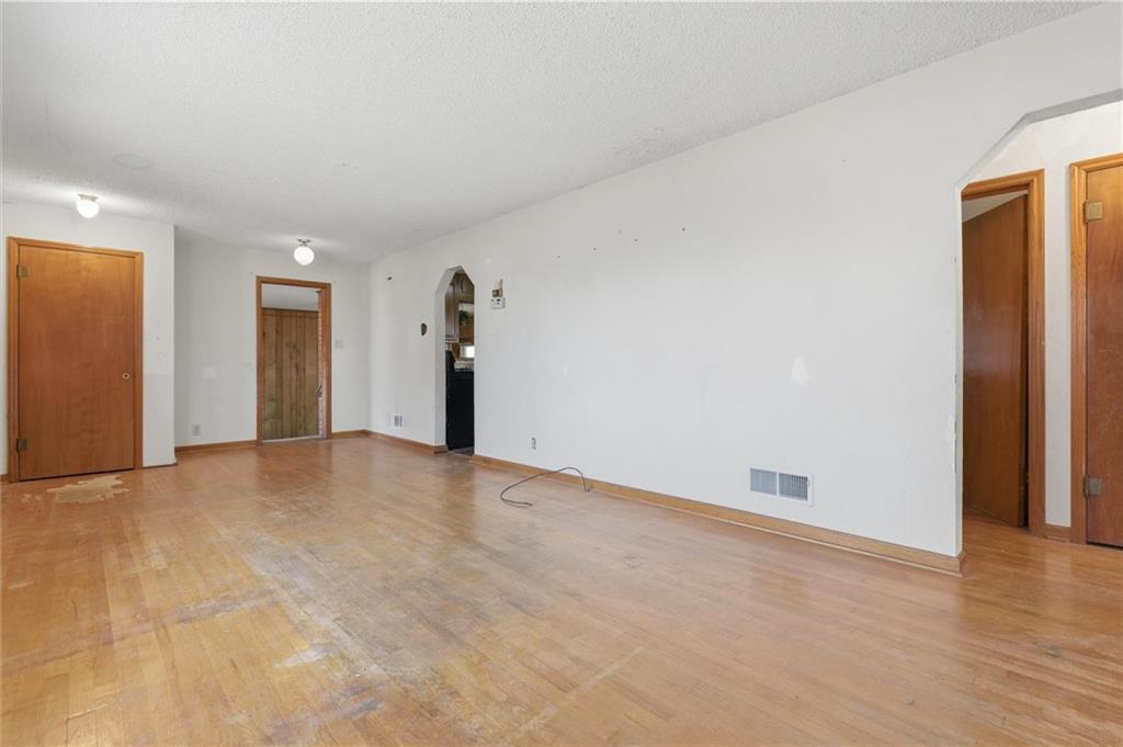 5125 N Brooklyn Avenue