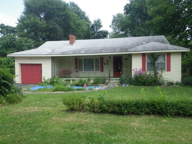 Photo 1 of 17 — 2317 HARVARD Avenue, Independence, MO 64052