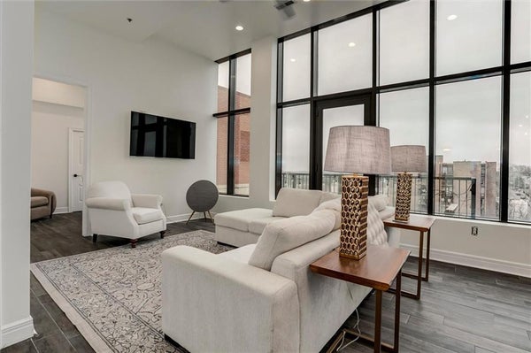2940 BALTIMORE AVE APT 1505, KANSAS CITY, MO 64108 - Image 7dee4f579c152dc1aba33b4b439aad5f/2524480741