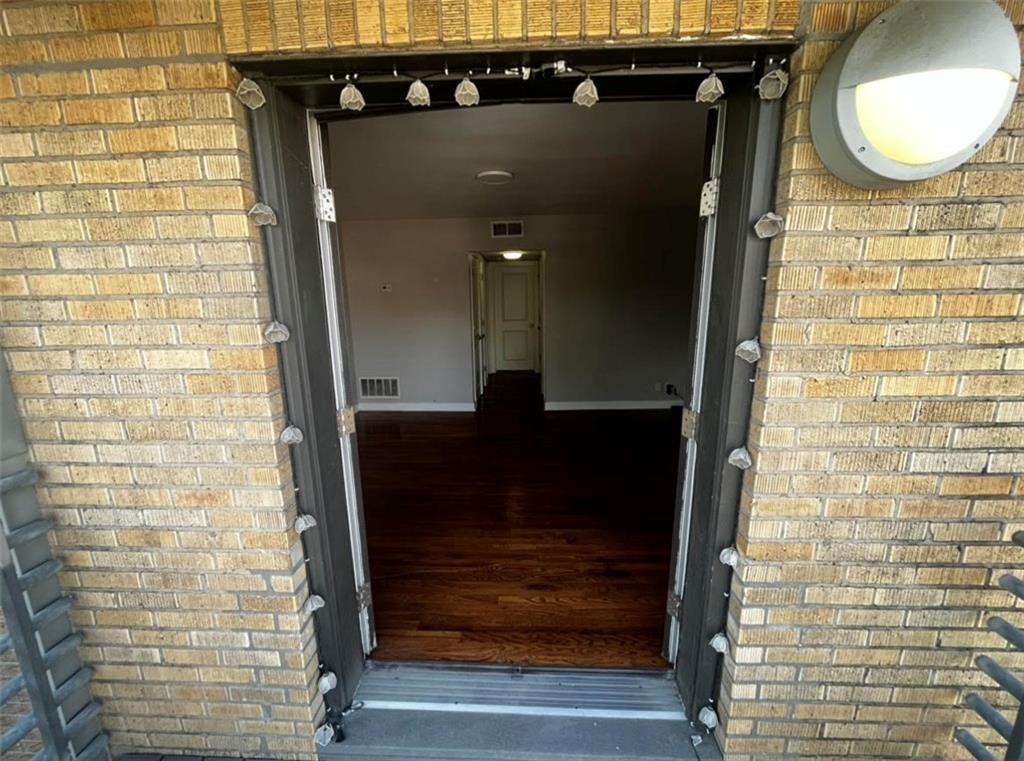 4536 Broadway Boulevard 3N
