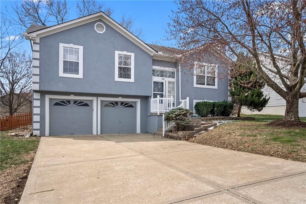 Photo of 109 E Laredo Trail, Raymore, MO 64083 (MLS # 2607928)