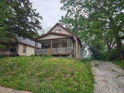 2647 Denver Avenue Kansas City MO 64127