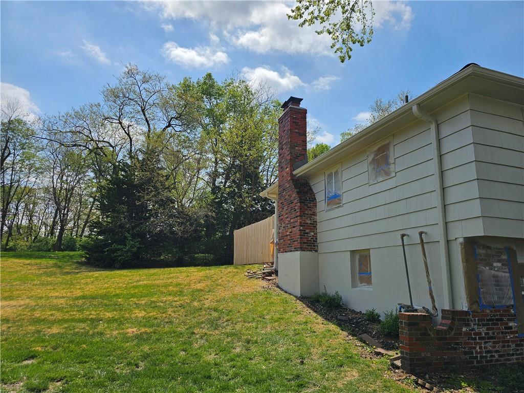 6941-6945 NW Chapel Woods Lane
