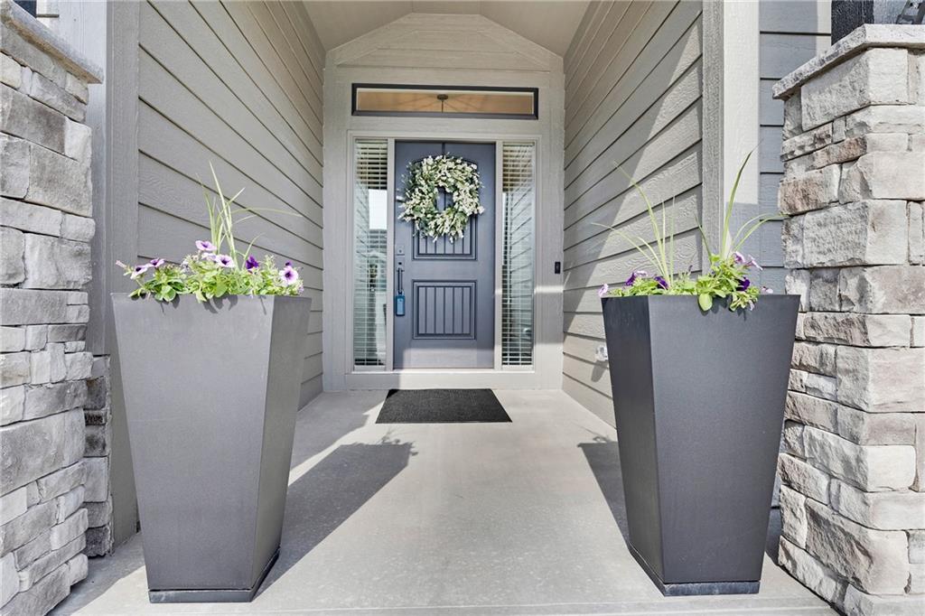 2103 NW Killarney Lane