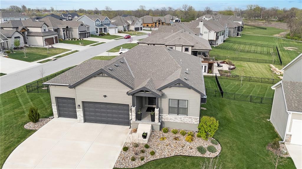 2103 NW Killarney Lane