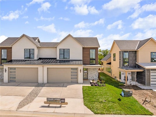 9475 RED OAK DR, LENEXA, KS 66219 - Image 7e5fb2574d7aa4e0c4c51c6900d1d1d7/2308936652