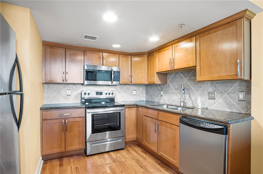 600 E Admiral Boulevard 707