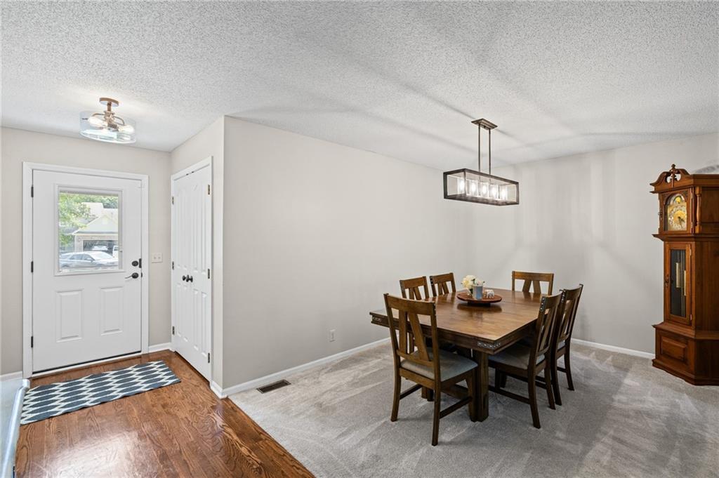 6214 W 155th Place