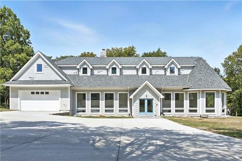 8270 W 172nd Terrace Overland Park KS 66085
