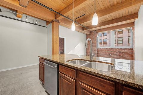 712 Broadway Boulevard 503 Kansas City MO 64105