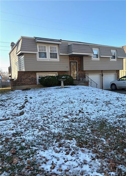 5421 Crest Drive Kansas City KS 66106