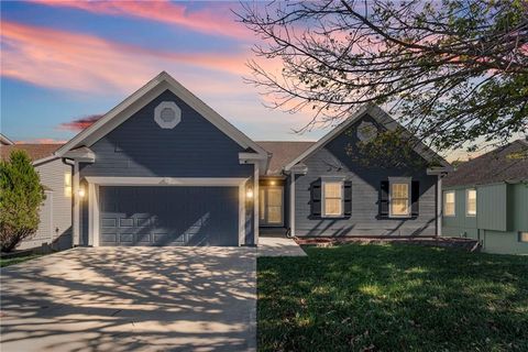 8509 N Robinhood Avenue Kansas City MO 64154