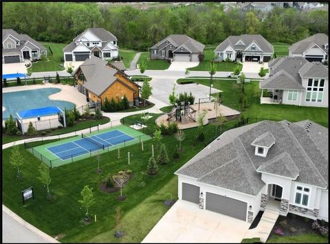 2055 NW Obrien Road Lee's Summit MO 64081