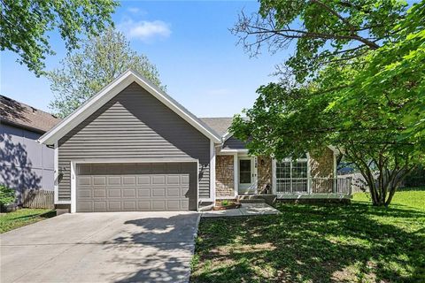1126 E Charlotte Town Road, Olathe, KS 66061 - MLS#: 2606274