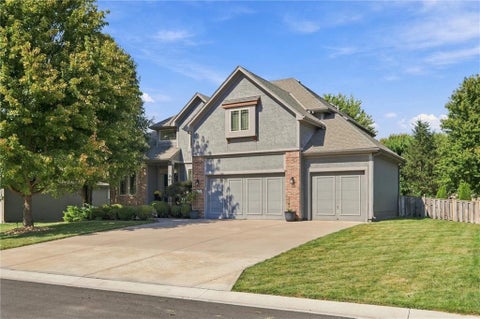 Photo of 2512 NE INDIAN POINTE N/A, Lees Summit, MO 64086 (MLS # 2644343)