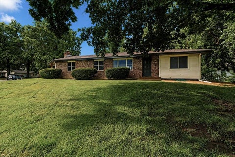 Photo of 11017 E 75th Street, Raytown, MO 64138 (MLS # 2637777)