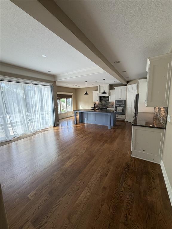 5739 NE Timber Hills Drive