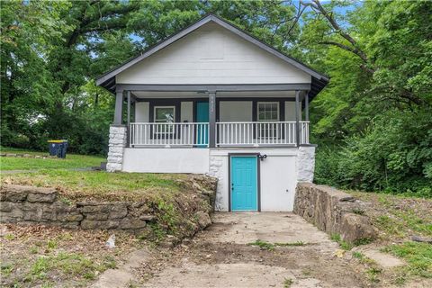 5822 Agnes Avenue Kansas City MO 64130