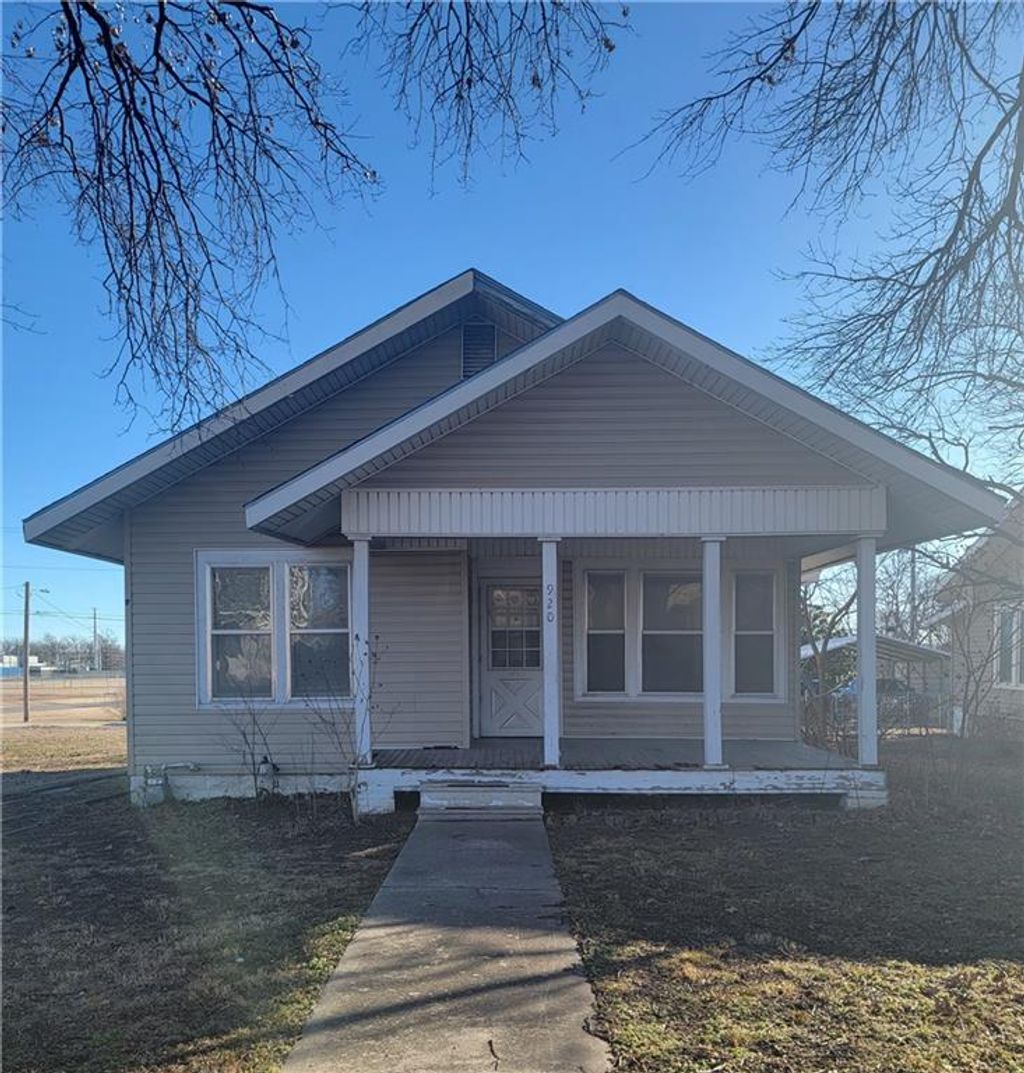 Photo of 920 N 8th Street, Neodesha, KS 66757 (MLS # 2598441)