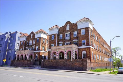 115-119 W 39th Street Kansas City MO 64111