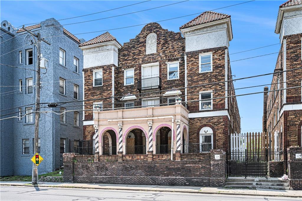 115-119 W 39th Street