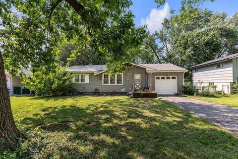 Photo of 7414 Park Forest Lane, Kansas City, MO 64152 (MLS # 2636076)