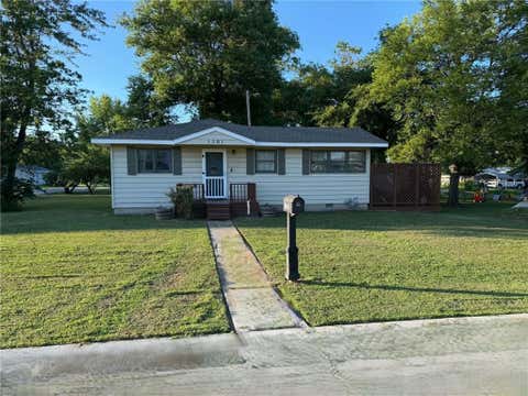 Photo of 1201 E Sycamore Street, Columbus, KS 66725 (MLS # 2631720)