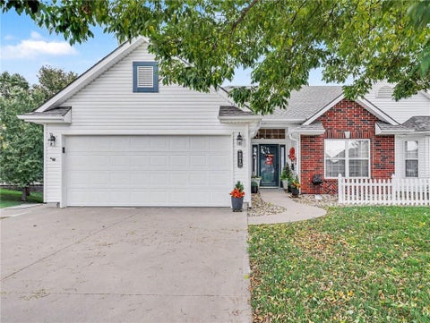 Photo of 3213 Devonshire Drive, Platte City, MO 64079 (MLS # 2647577)