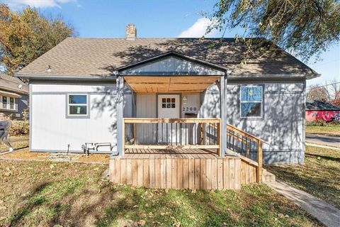 2200 N 11th Street, Kansas City, KS 66104 - MLS#: 2586766