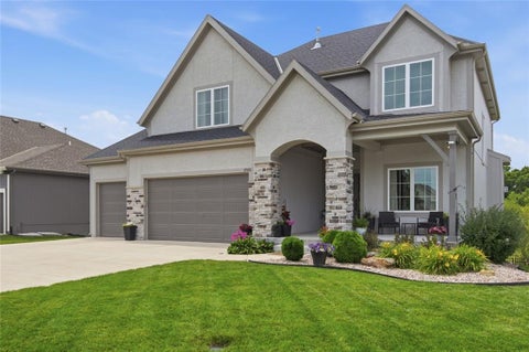 Photo of 17105 W 170th Street, Olathe, KS 66062 (MLS # 2627424)