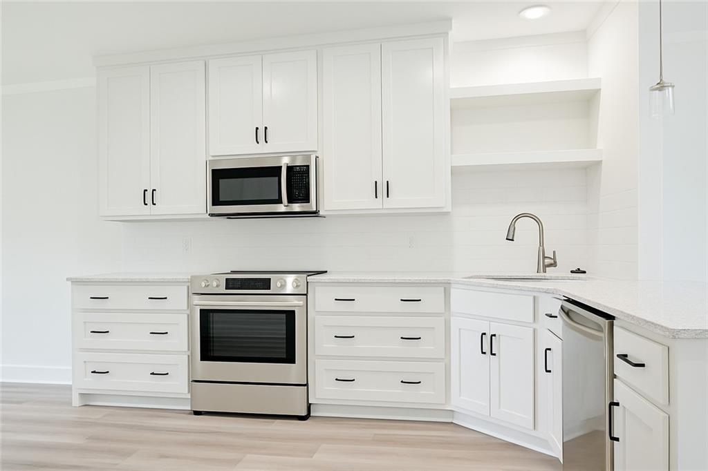 St Joseph, Missouri 64506, United States, 2 Bedrooms Bedrooms, ,2 BathroomsBathrooms,Residential,Active,50246