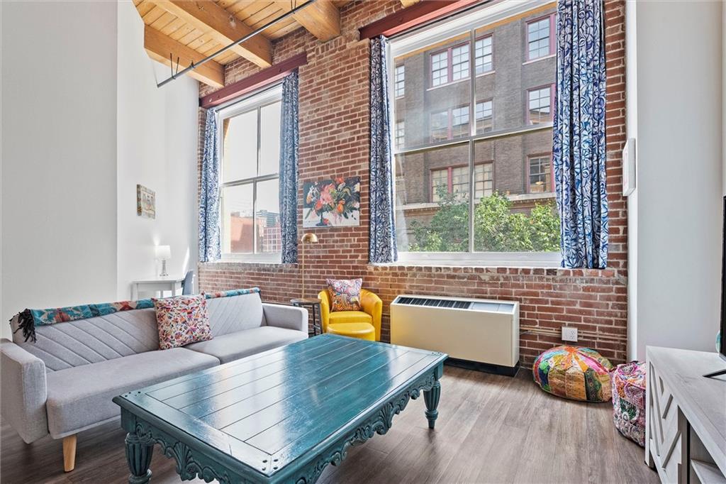 308 W 8th Street 207