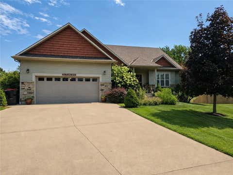 Photo of 627 Oakmont Drive, Warrensburg, MO 64093 (MLS # 2635477)