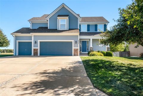 Photo of 2237 W Concord Drive, Olathe, KS 66061 (MLS # 2583531) Photo of 2237 W Concord Drive, Olathe, KS 66061 (MLS # 2583531)